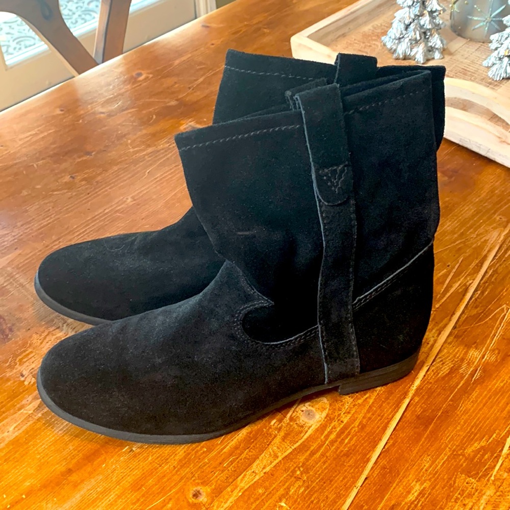 Vince Camuto suede booties